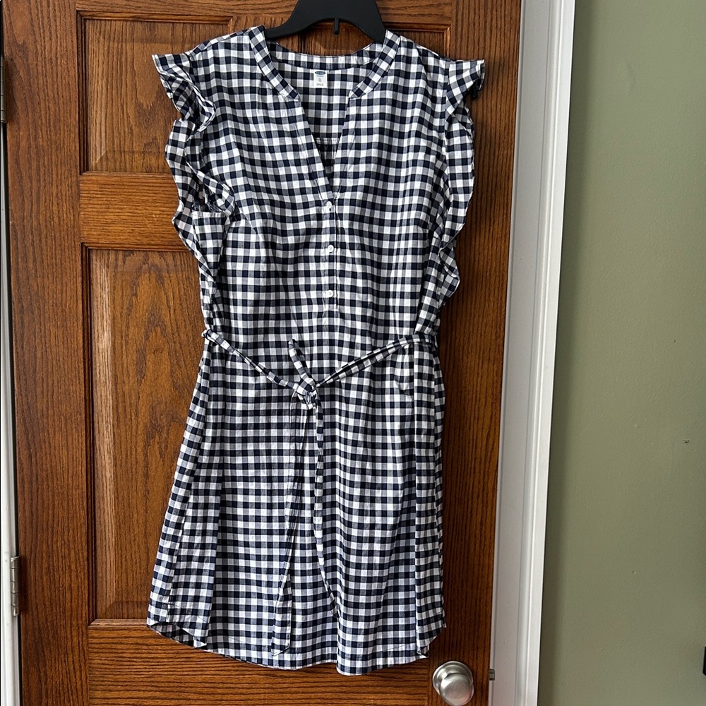 Old Navy Navy and White Checkered Dress